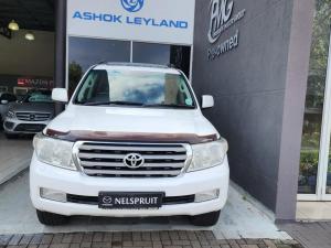 Toyota Land Cruiser 200 4.5D-4D VX - Image 2