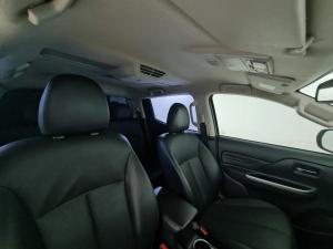 Mitsubishi Triton 2.4DI-D double cab 4x4 auto - Image 27