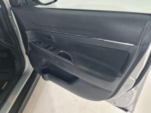 Mitsubishi ASX 2.0 ES auto - Image 13