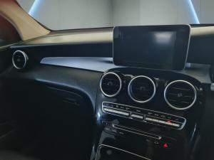 Mercedes-Benz GLC GLC220d 4Matic - Image 11