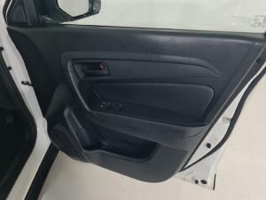 Toyota Urban Cruiser 1.5 Xi - Image 10