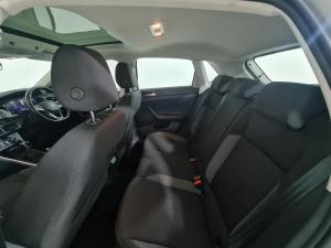 Volkswagen Polo hatch 1.0TSI Life auto - Image 12