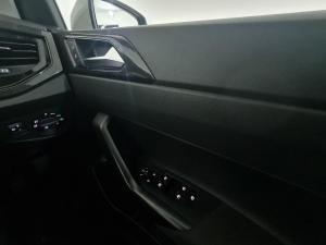 Volkswagen Polo hatch 1.0TSI Life auto - Image 15