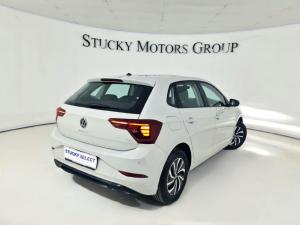 Volkswagen Polo hatch 1.0TSI Life auto - Image 3