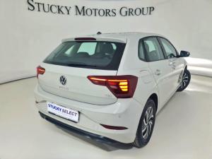 Volkswagen Polo hatch 1.0TSI Life auto - Image 4