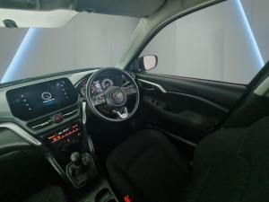 Toyota Urban Cruiser 1.5 XR manual - Image 14