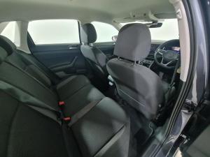 Volkswagen Polo hatch 1.0TSI Life auto - Image 11