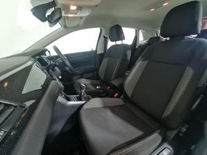 Volkswagen Polo hatch 1.0TSI Life auto - Image 12