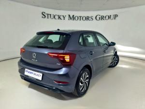 Volkswagen Polo hatch 1.0TSI Life auto - Image 3