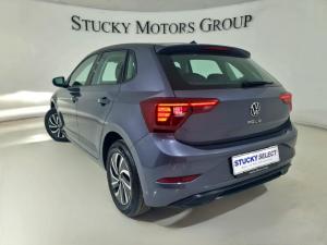 Volkswagen Polo hatch 1.0TSI Life auto - Image 4