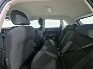 Volkswagen Polo hatch 1.0TSI Life auto - Image 11