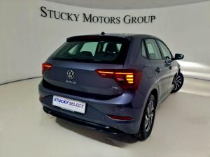 Volkswagen Polo hatch 1.0TSI Life auto - Image 4