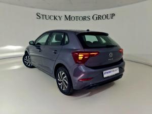 Volkswagen Polo hatch 1.0TSI Life auto - Image 6