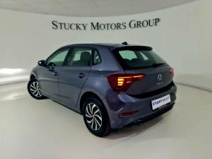 Volkswagen Polo hatch 1.0TSI Life manual - Image 6