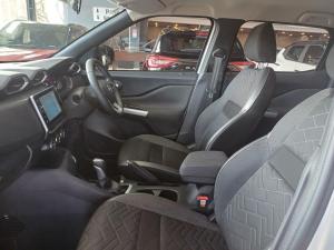 Nissan Magnite 1.0 Turbo Acenta Plus auto - Image 10