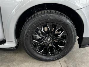 Nissan Patrol 5.6 V8 LE 4WD - Image 7
