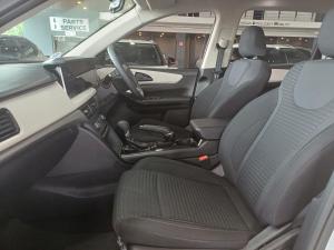 Mahindra XUV700 2.0T AX5 - Image 13