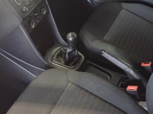 Volkswagen Polo Vivo hatch 1.4 Trendline - Image 13