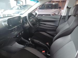 Hyundai i20 1.2 Motion - Image 9