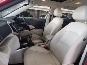 Mahindra XUV300 1.5TD W8 - Image 12