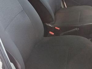 Nissan NP200 1.6i safety pack (aircon) - Image 14