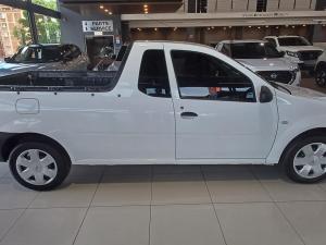 Nissan NP200 1.6i safety pack (aircon) - Image 7