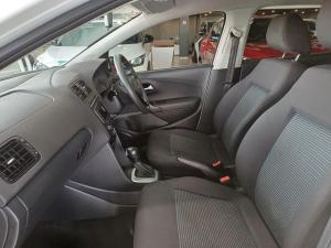 Volkswagen Polo Vivo hatch 1.6 Comfortline auto - Image 10