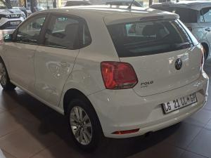 Volkswagen Polo Vivo hatch 1.6 Comfortline auto - Image 4