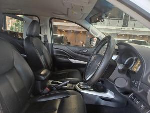 Nissan Navara 2.3D double cab LE auto - Image 9