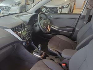 Hyundai Accent hatch 1.6 Fluid - Image 12