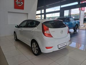 Hyundai Accent hatch 1.6 Fluid - Image 4