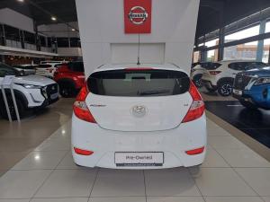 Hyundai Accent hatch 1.6 Fluid - Image 5