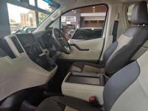 Toyota Quantum 2.8 LWB bus 11-seater GL - Image 12