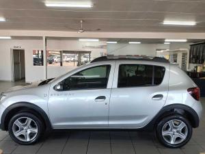 Renault Sandero 900T Stepway Expression - Image 2