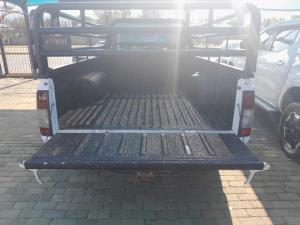 Nissan Hardbody NP300 2.5 TDi LWB 4X4S/C - Image 5