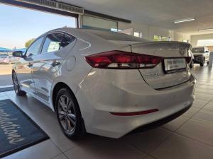 Hyundai Elantra 1.6 Executive - Image 5