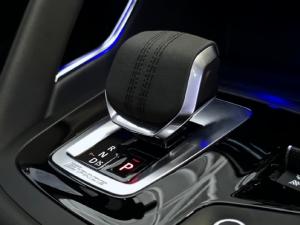 Jaguar E-Pace D200 AWD R-Dynamic SE - Image 23