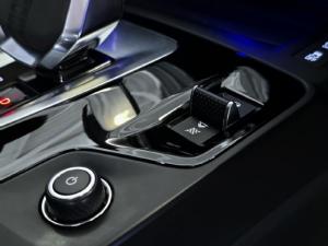 Jaguar E-Pace D200 AWD R-Dynamic SE - Image 24