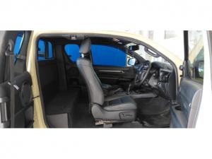 Toyota Hilux 2.8GD-6 Xtra cab Legend manual - Image 8