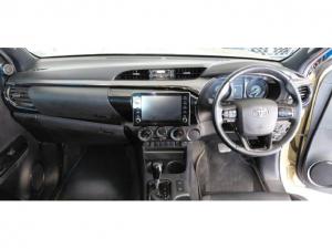 Toyota Hilux 2.8GD-6 Xtra cab Legend manual - Image 9