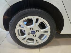 Ford Fiesta 5-door 1.0T Trend auto - Image 6