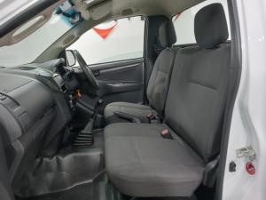Isuzu D-Max Gen 6 250c single cab Fleetside - Image 5