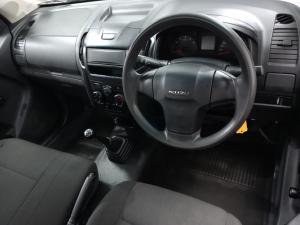 Isuzu D-Max Gen 6 250c single cab Fleetside - Image 6