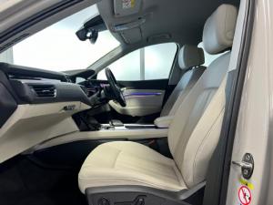 Audi e-tron 55 quattro Advanced - Image 12