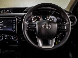 Toyota Hilux 2.4GD-6 double cab 4x4 Raider manual - Image 18