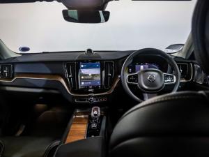Volvo XC60 T8 Recharge AWD Ultimate Dark - Image 13