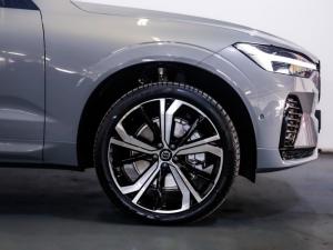 Volvo XC60 T8 Recharge AWD Ultimate Dark - Image 4