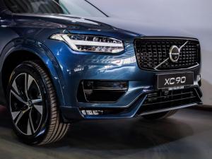 Volvo XC90 B5 AWD Ultra Dark - Image 11