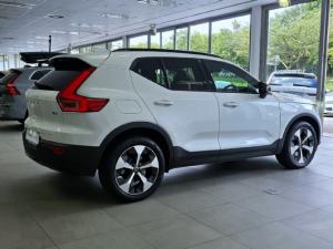 Volvo XC40 B4 Plus Dark - Image 11