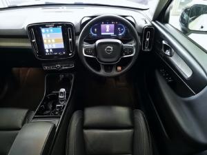 Volvo XC40 B4 Plus Dark - Image 17